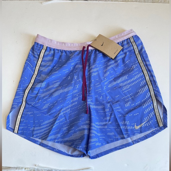 NIKE DRI-FIT RUNNING DIVISION 5” FLEX SHORTS BLUE - Picture 1 of 4
